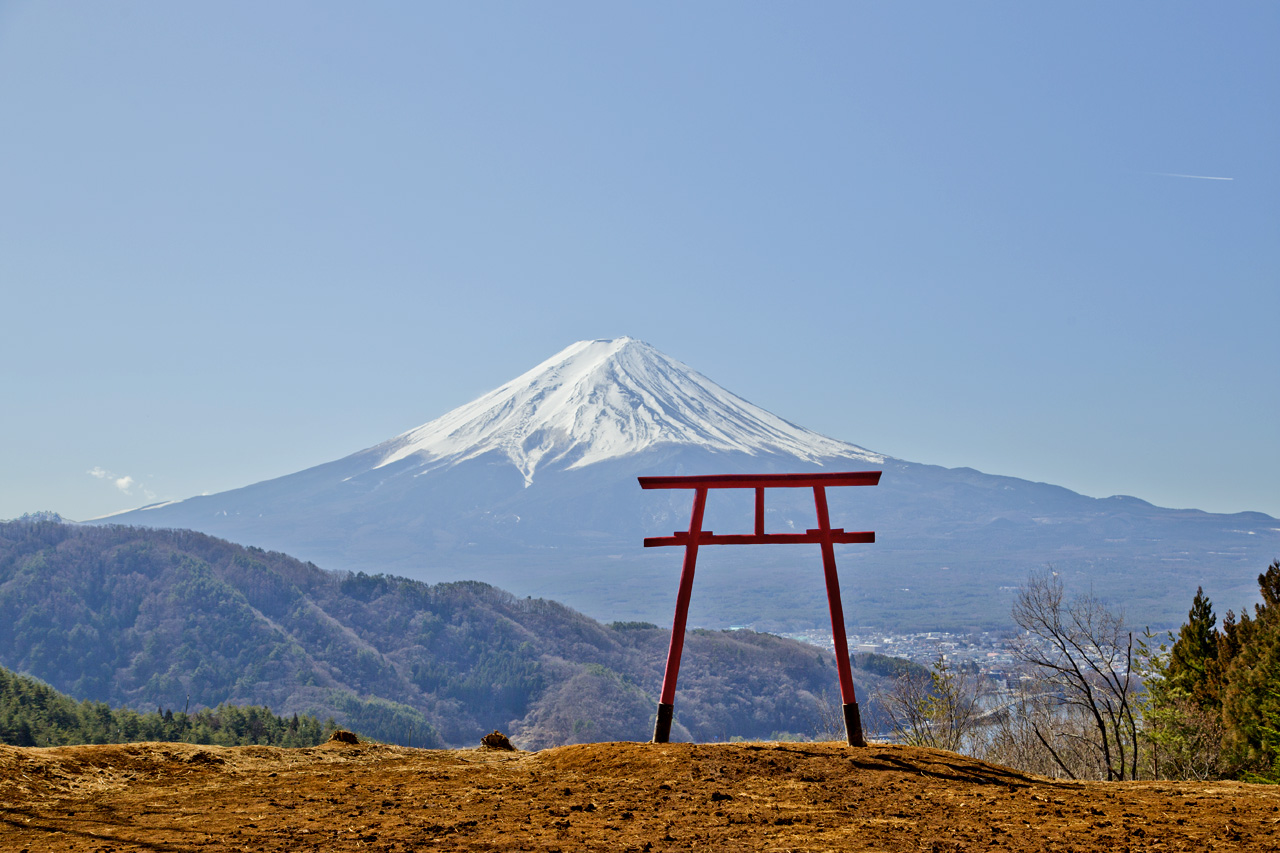 河口浅間神社完全ガイド｜天空の鳥居と御朱印・絶景の全貌を徹底検証