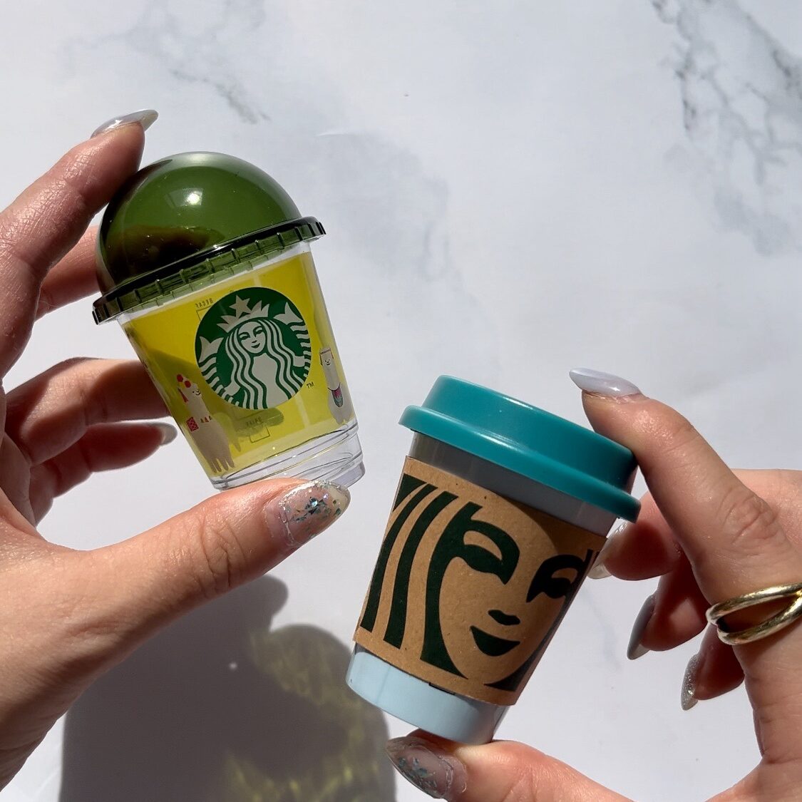 スタバの小さいカップの正体は？名前や容量・試飲のもらい方まで徹底解明