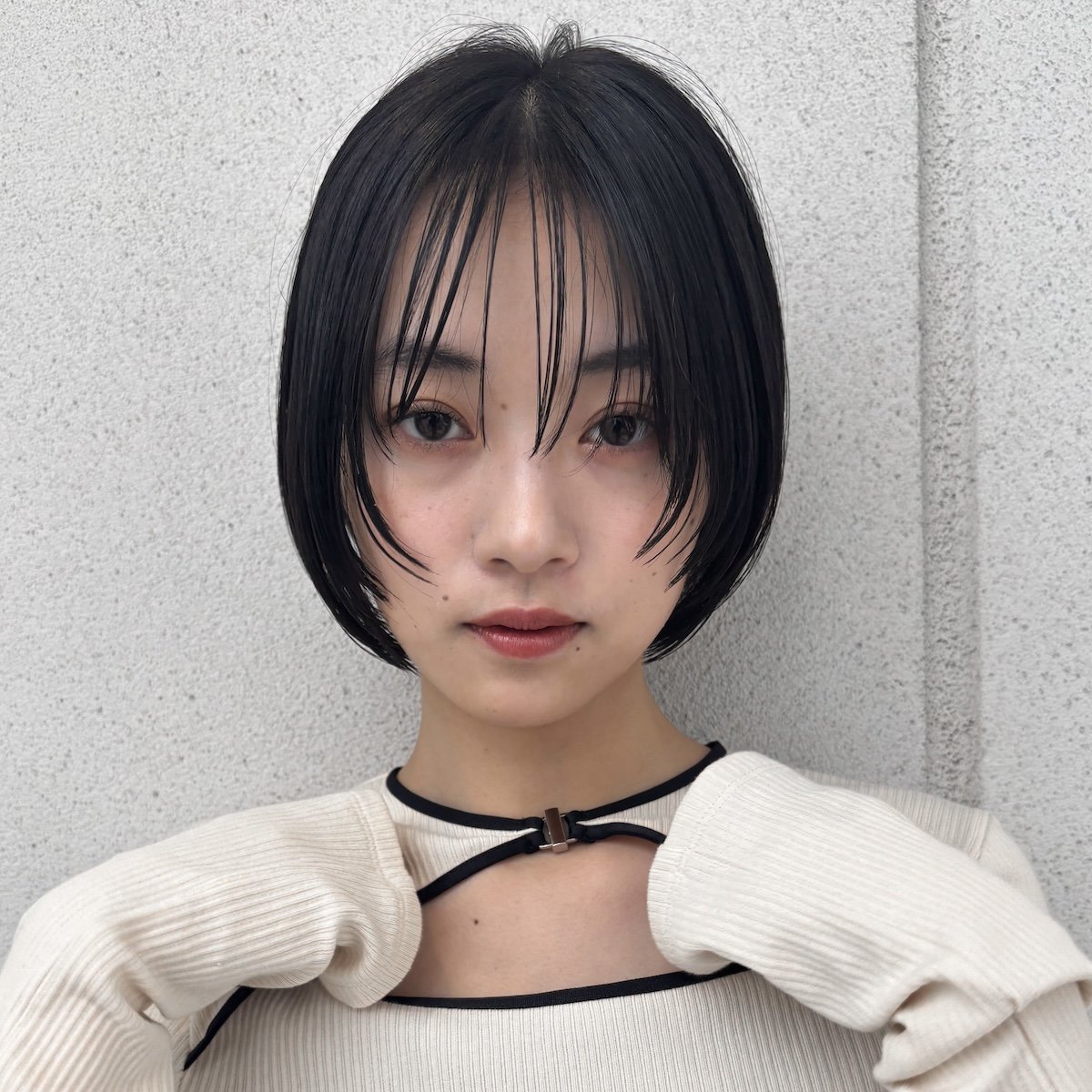 前髪ありレイヤーボブ2026｜小顔＆若見えを叶える黄金比と失敗しない頼み方