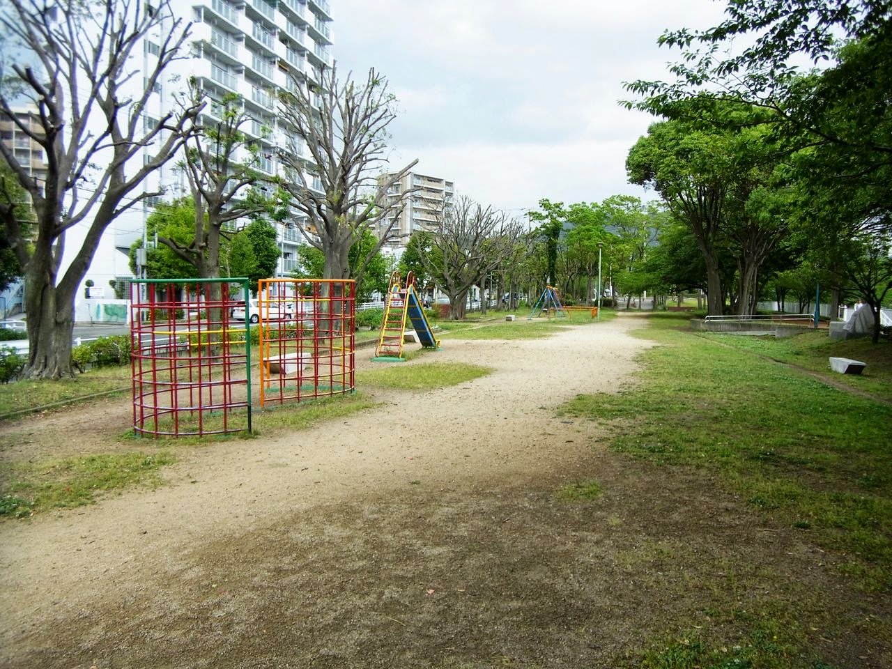 下中島公園の遊具・駐車場を徹底解剖！子連れピクニック完全ガイド