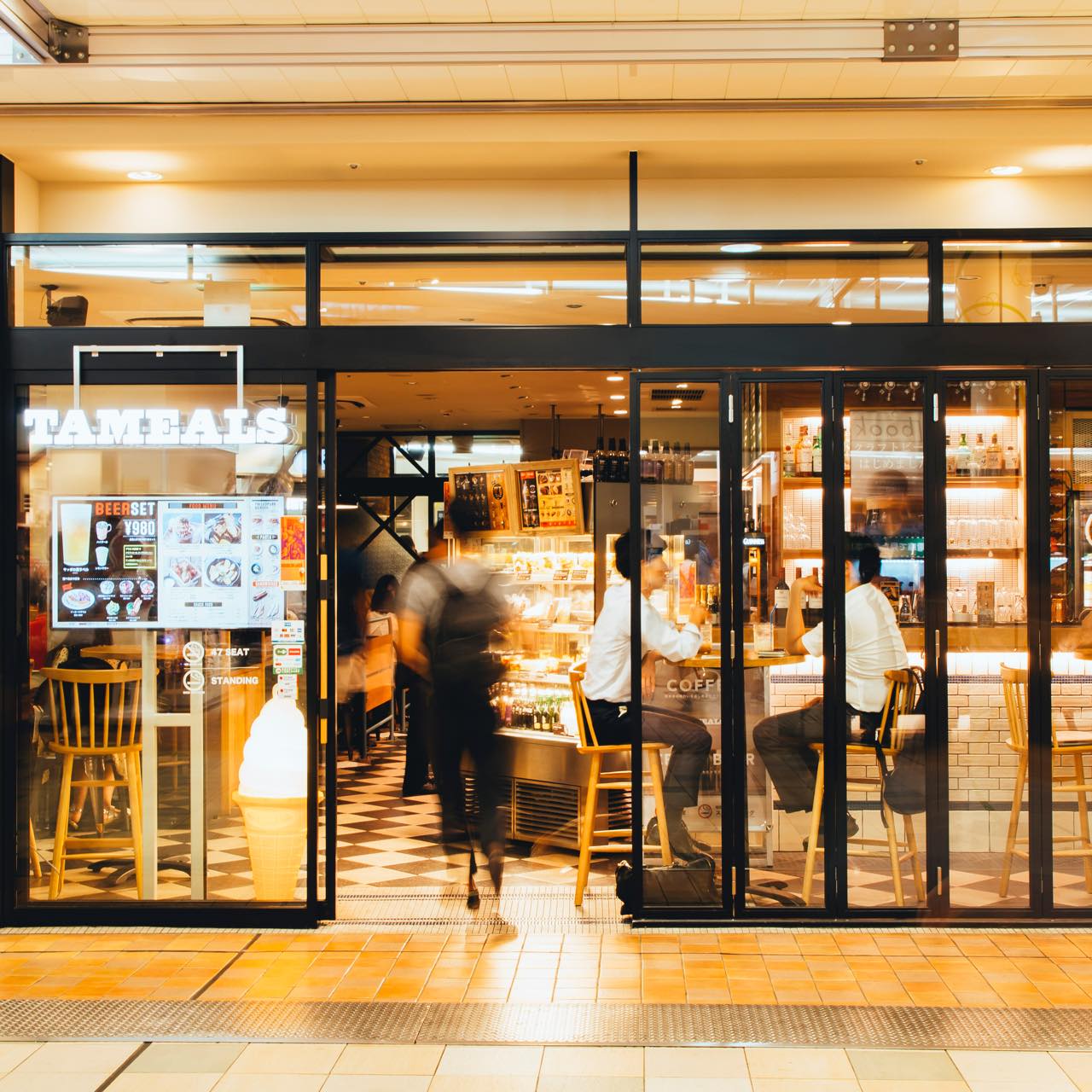 品川駅カフェ難民を完全回避！2026年最新の電源・個室穴場マップ