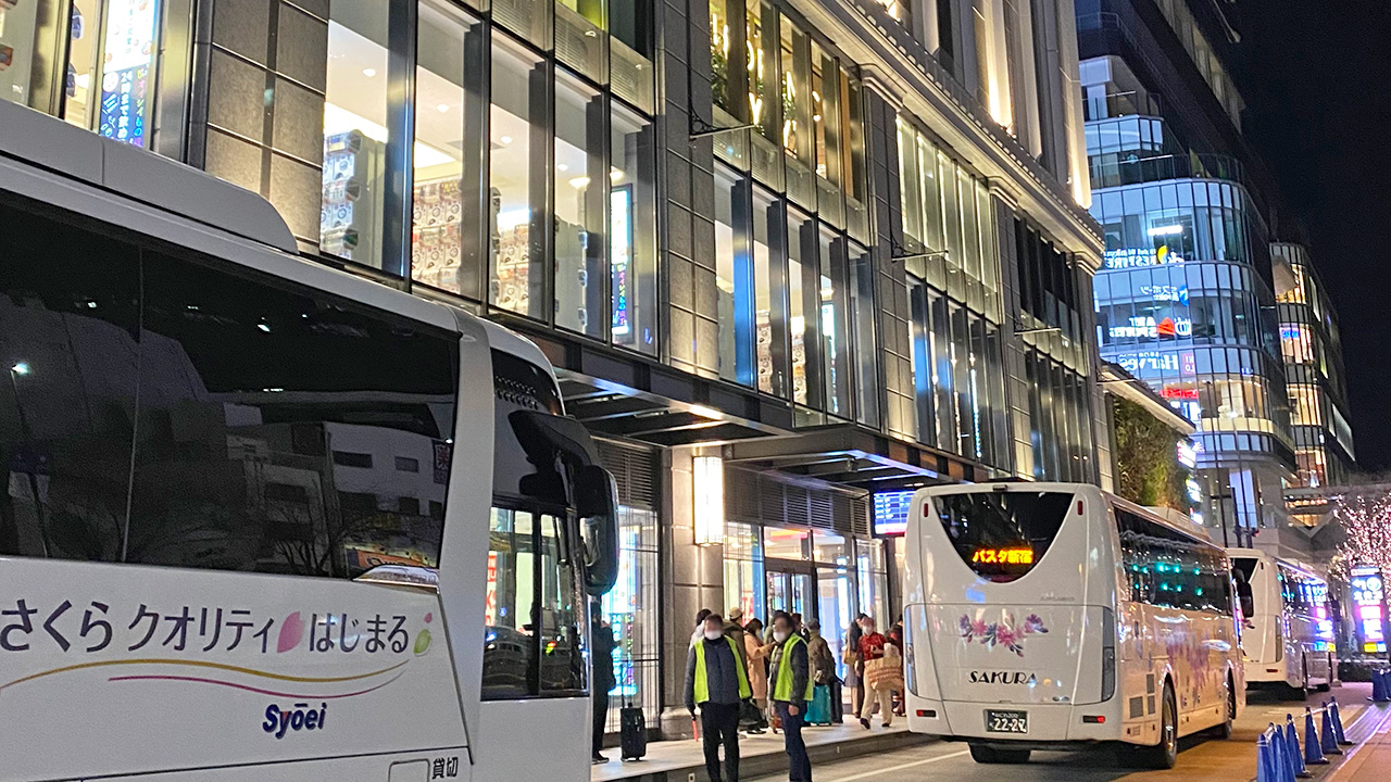 ヨドバシ梅田タワー前バスターミナル攻略！迷わぬ最短経路と待合所の真実