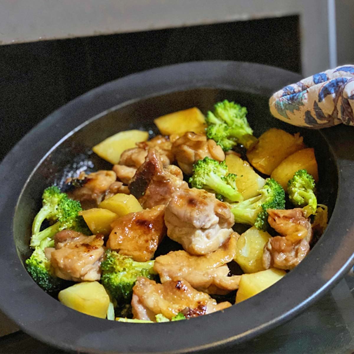 青や紫で食欲が消える？色彩心理学が明かす減退色の秘密と活用法