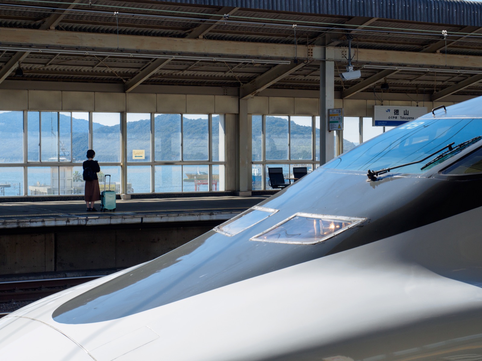 徳山駅になぜのぞみが停車？急カーブとコンビナートの真相【2026最新】