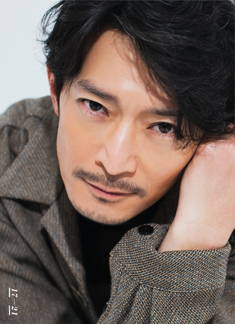 声優・津田健次郎の軌跡と魅力｜低音ボイスの真価と結婚公表の真相