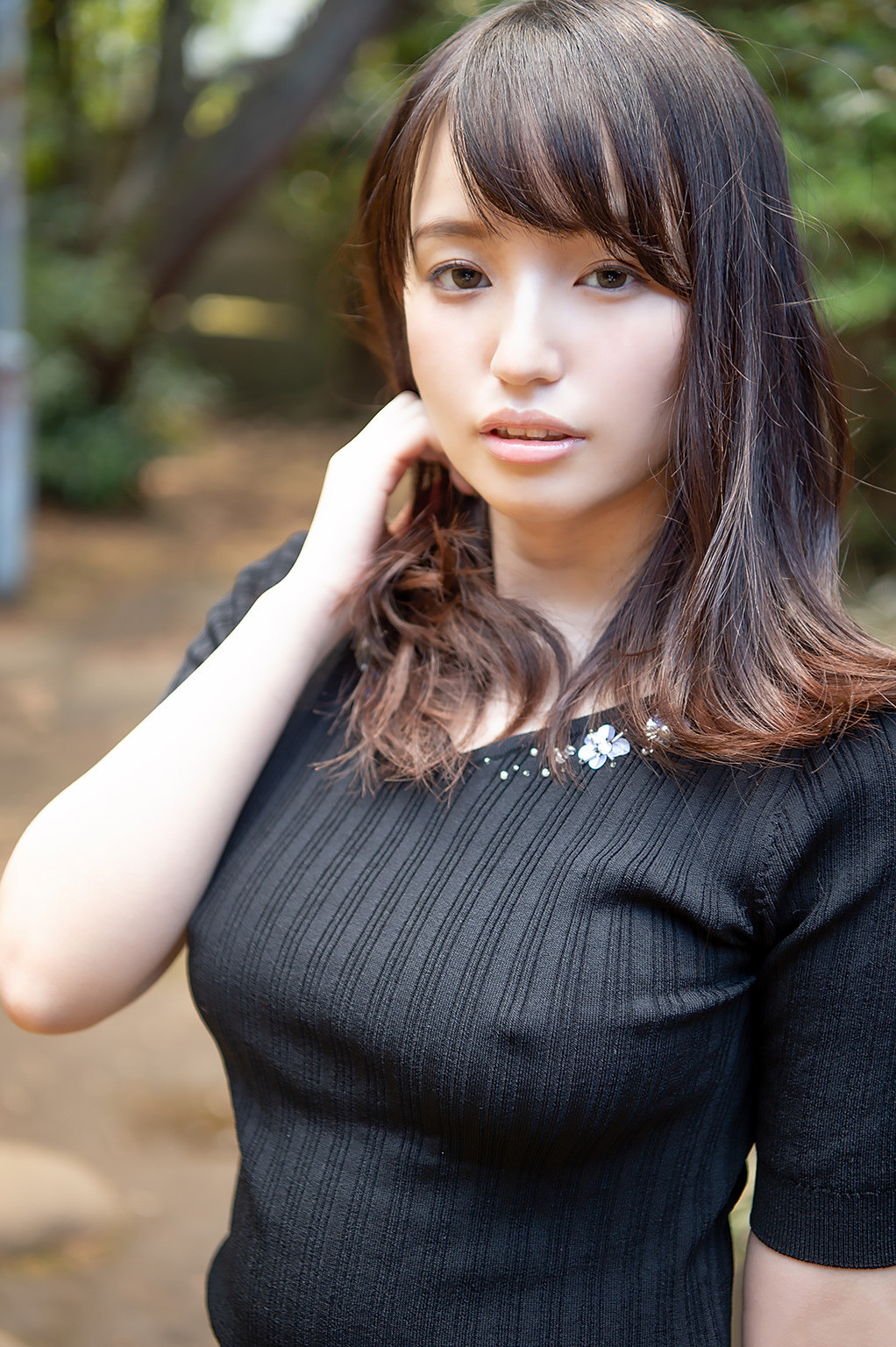 人気グラドルの美胸の秘密を徹底解剖！公称カップ数と美ボディの真相