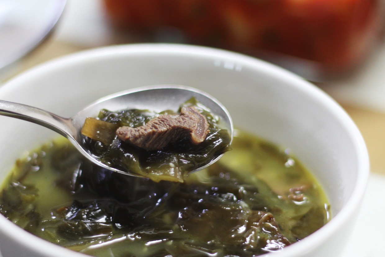 韓国の誕生日にわかめスープを飲む理由！由来と母への感謝を徹底解説