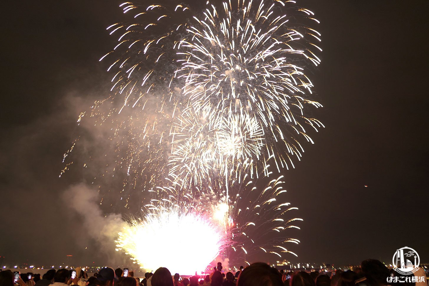 開港祭花火2026は何が異例だったのか？ドローン融合と有料席の真相