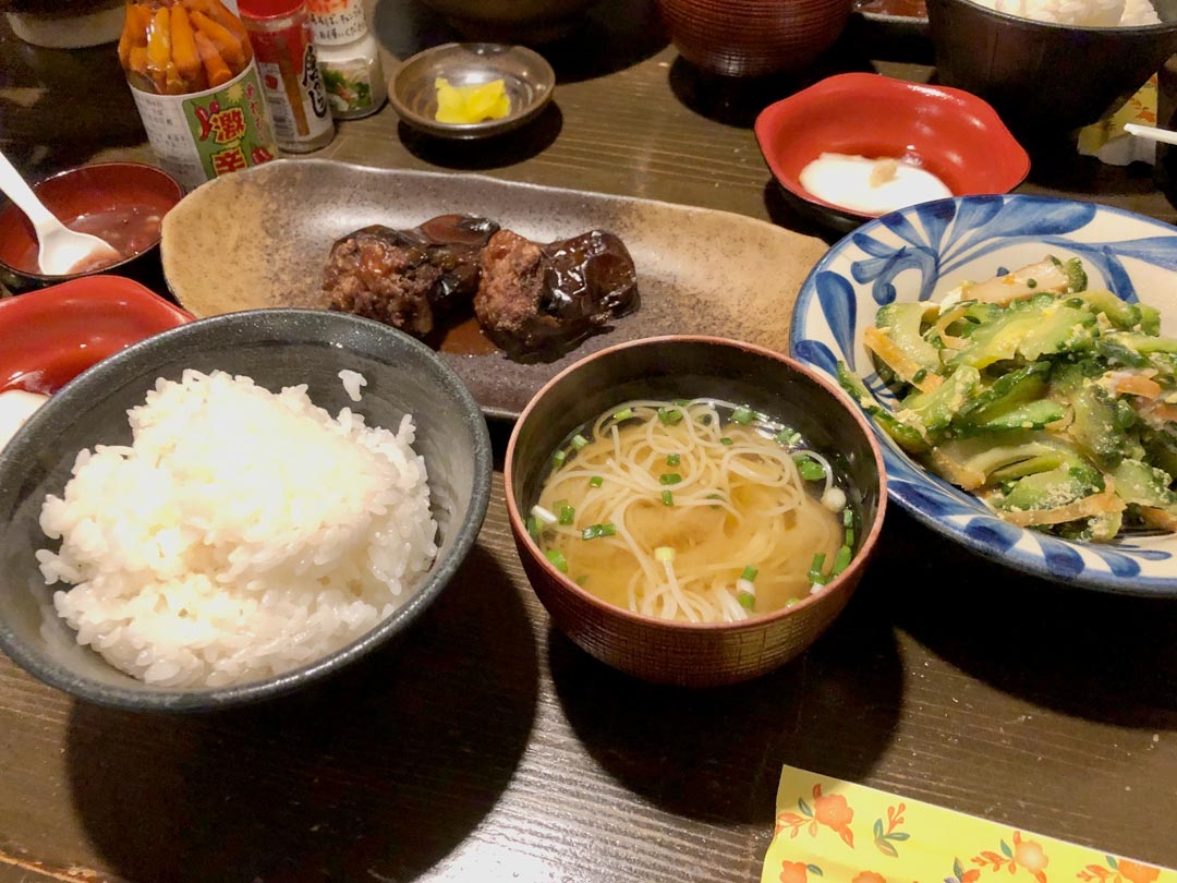 那覇ゆうなんぎい完全攻略！予約可否と行列回避法＆名物徹底検証